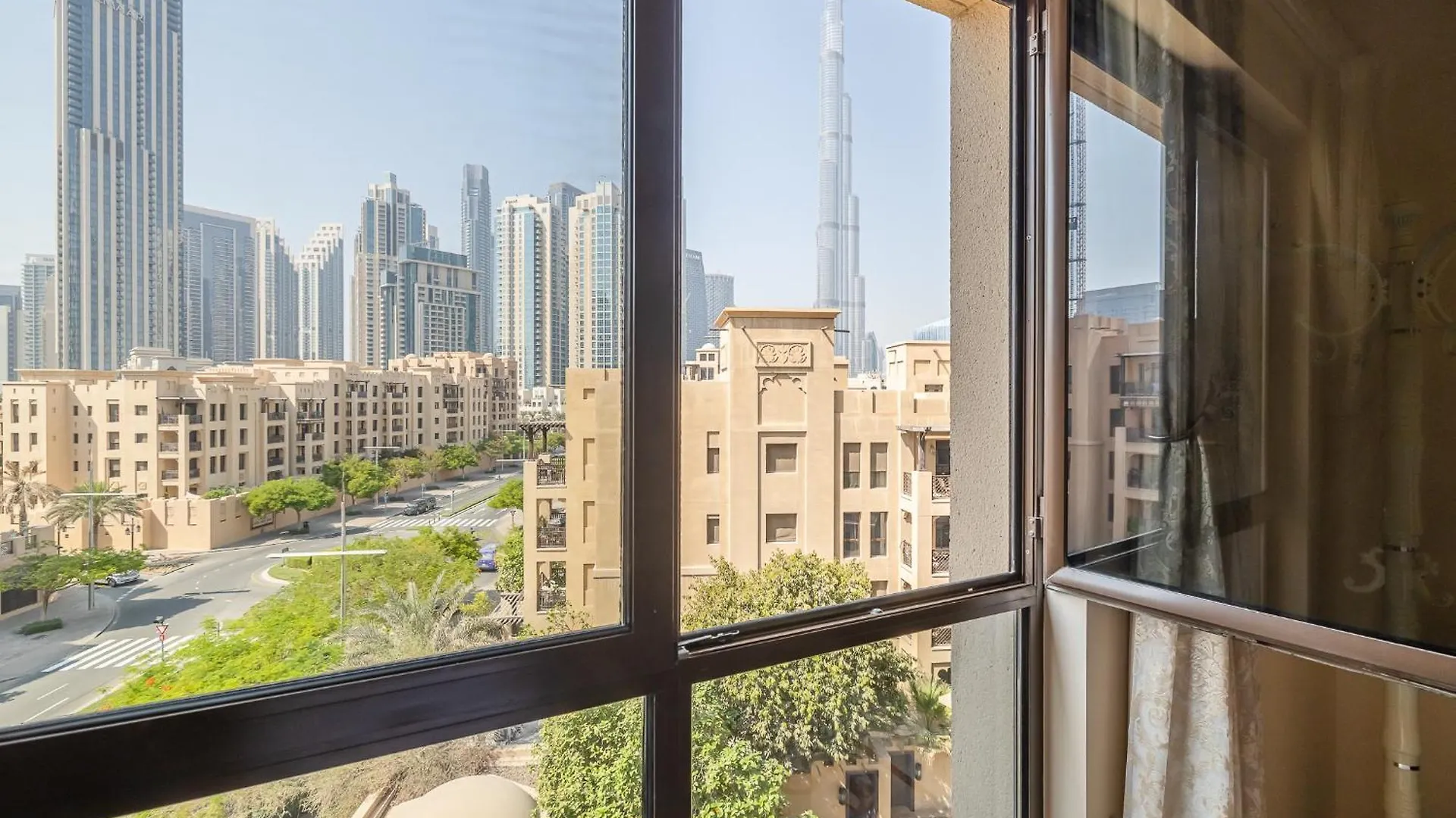 Apartment Traditional Home With Full Burj View In The Old Town Dubai